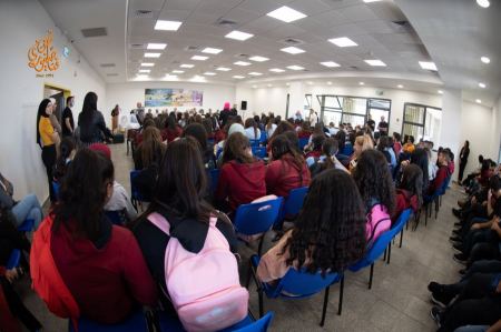 تحت عنوان "ثانوية طرعان تجمعنا" ندوة هادفة للحد من ظاهرة العنف